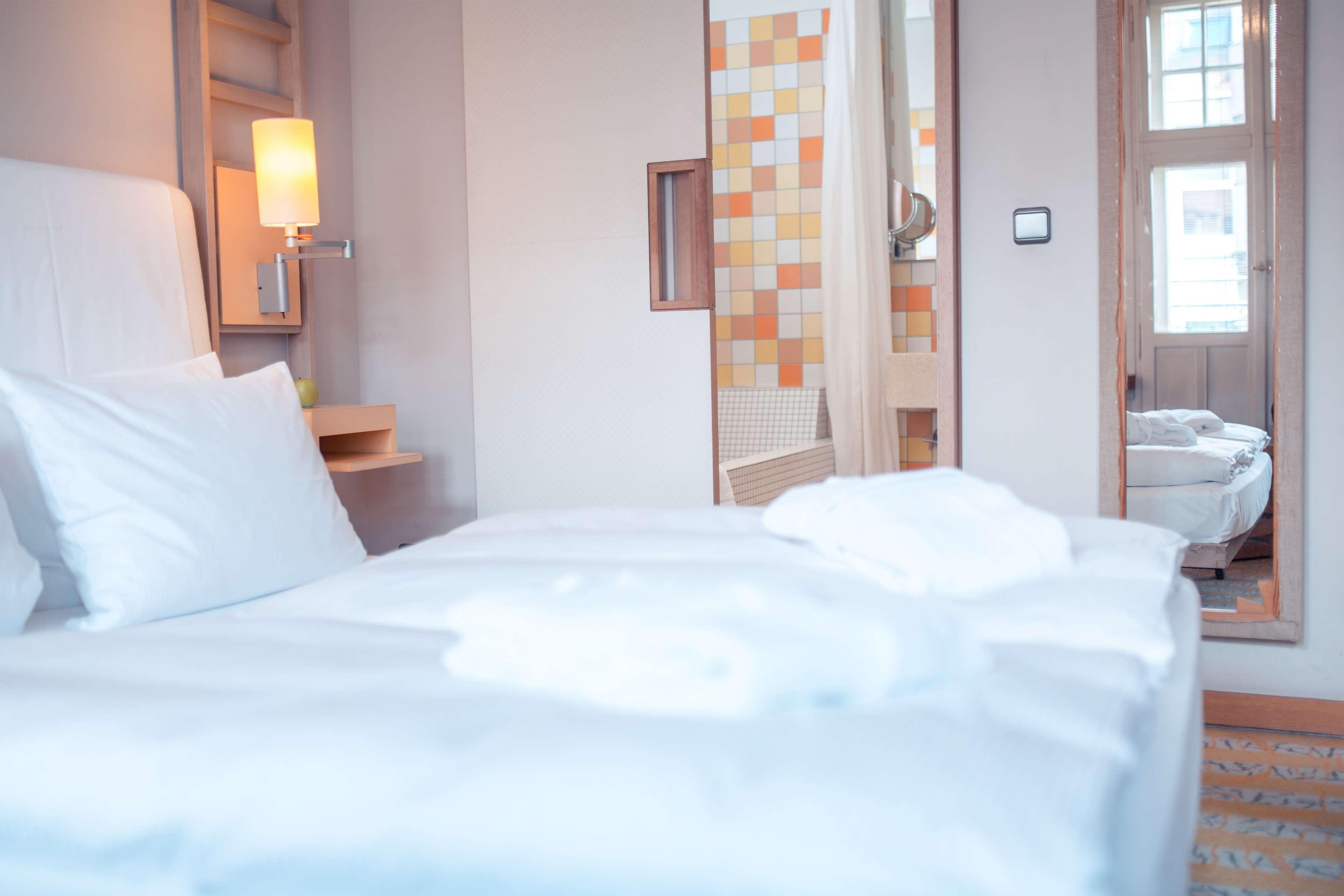 Hotel Bleibtreu Berlin By Golden Tulip Екстер'єр фото