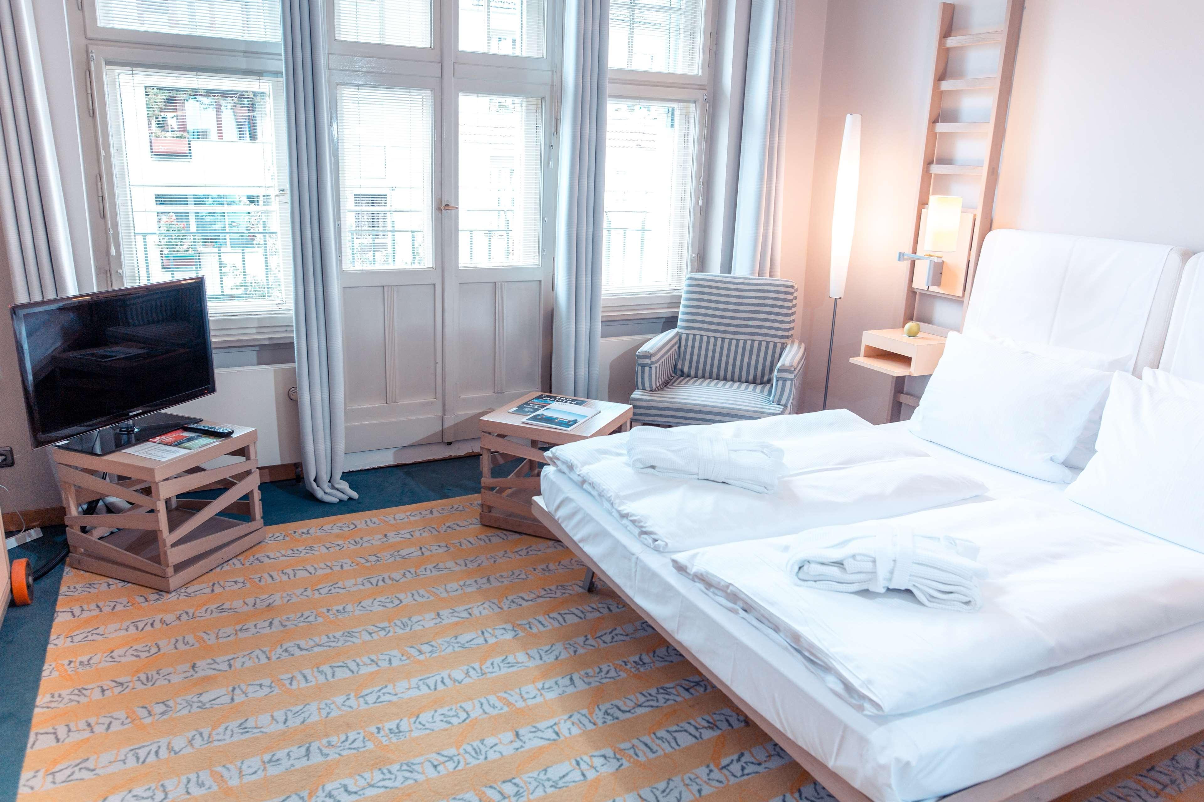 Hotel Bleibtreu Berlin By Golden Tulip Екстер'єр фото