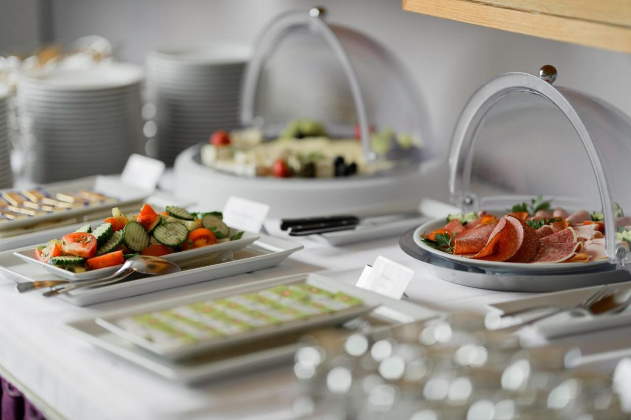 Hotel Bleibtreu Berlin By Golden Tulip Екстер'єр фото