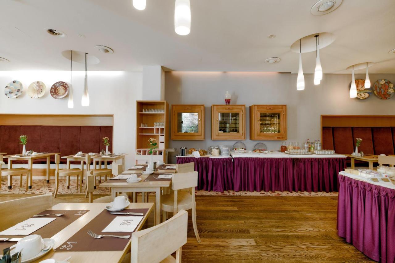 Hotel Bleibtreu Berlin By Golden Tulip Екстер'єр фото