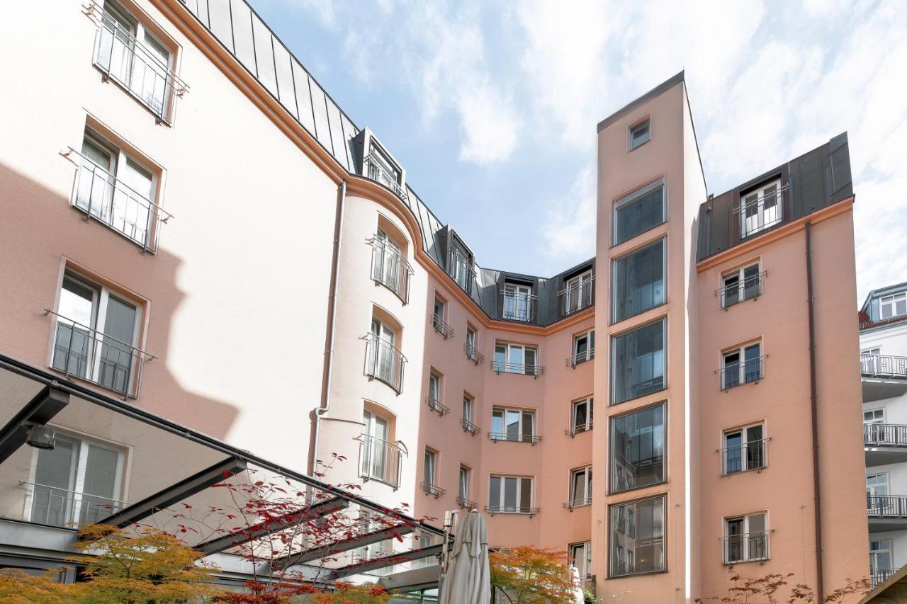 Hotel Bleibtreu Berlin By Golden Tulip Екстер'єр фото